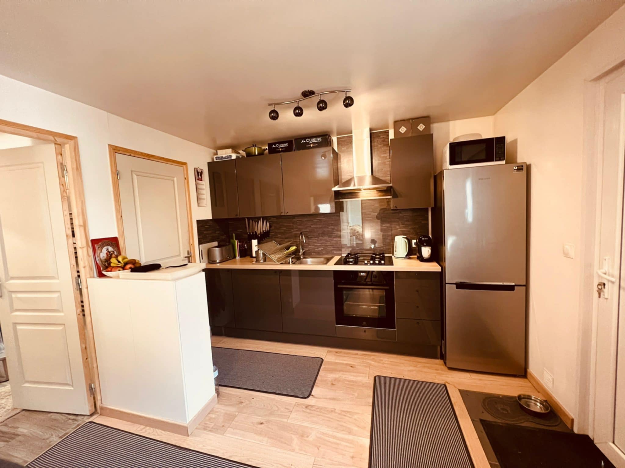 Fully equipped lodge kitchen